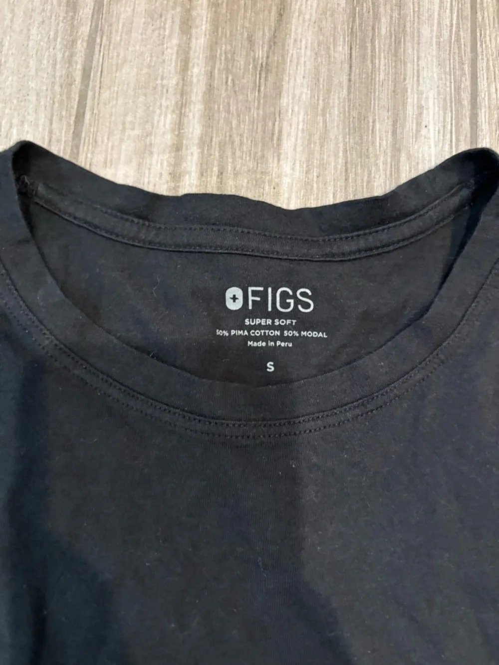 figs scrub tshirts - Picture 3 of 7